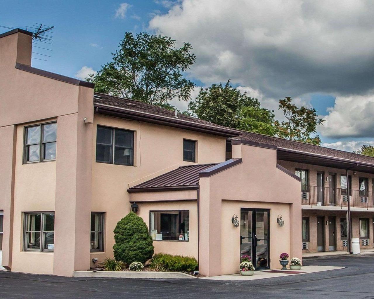 Econo Lodge Douglassville-Pottstown Exterior photo