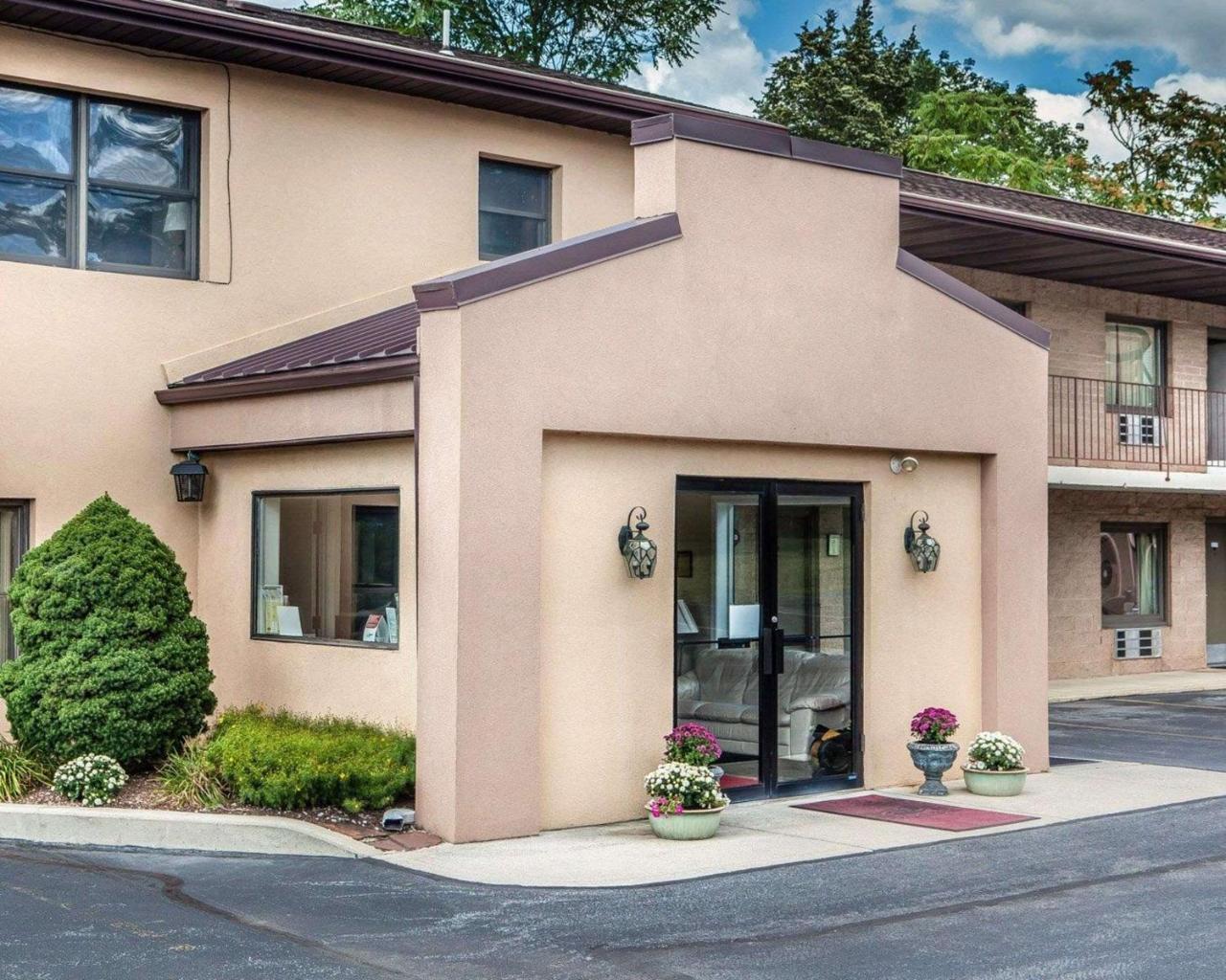 Econo Lodge Douglassville-Pottstown Exterior photo